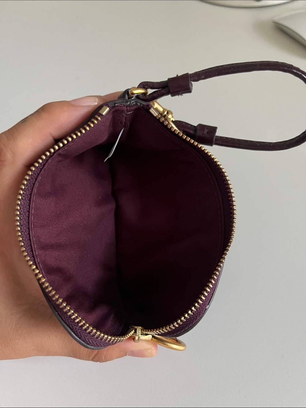 Tory Burch Leather Logo Wristlet in Burgundy - Picture 3 of 3